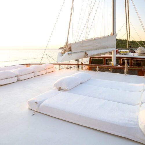 ©Copyright 2019 Artyacht, All Rights Reserved, Tüm Hakları Saklıdır. ARTYACHT is a Turkey centered professional photography and video producer specializing on yachts and marinas. ————————🚁 Hava Drone🎥 4K Video📷 50 MP Photo📱0 535 570 90 40📩info@artyacht.comwww.artyacht.com