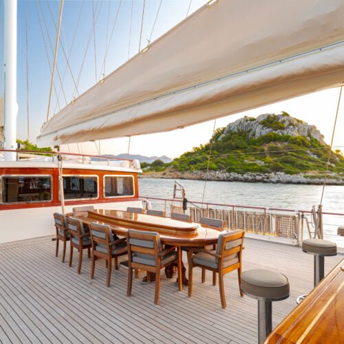 ©Copyright 2019 Artyacht, All Rights Reserved, Tüm Hakları Saklıdır. ARTYACHT is a Turkey centered professional photography and video producer specializing on yachts and marinas. ————————🚁 Hava Drone🎥 4K Video📷 50 MP Photo📱0 535 570 90 40📩info@artyacht.comwww.artyacht.com